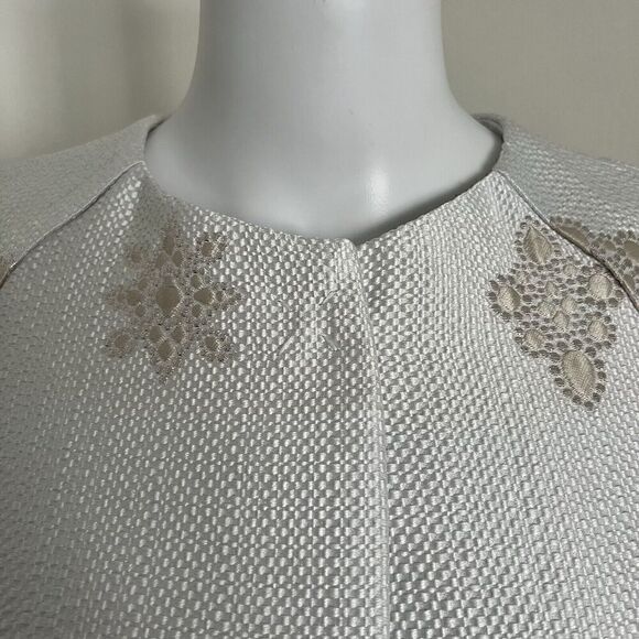 Carlisle Collection Womens Amelia Jacket Size 4 Metallic White Gold Embroidered - Picture 8 of 11